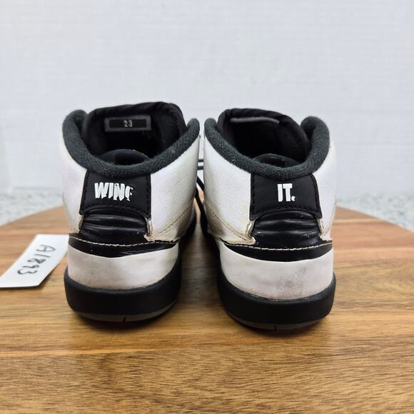 Jordan 2 Retro BT Wing It White Black Casual Daily Sneakers Kids 10c 820222-103 - Picture 2 of 12